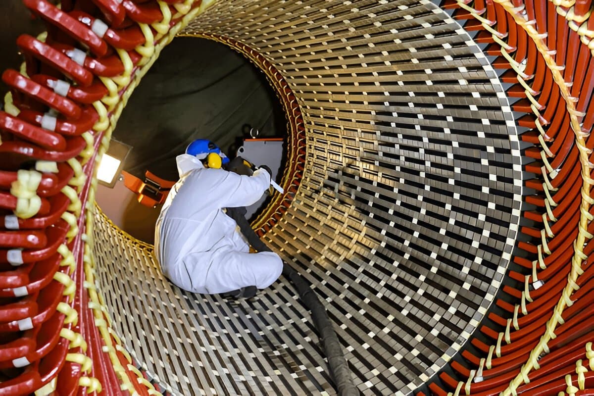 Electrical equipment cleaning